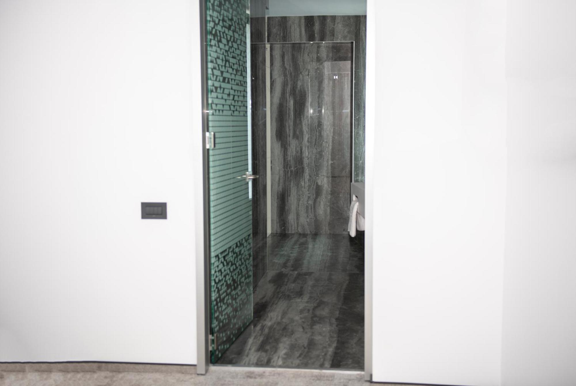 Cm111Apparthotel Bucharest Exterior photo