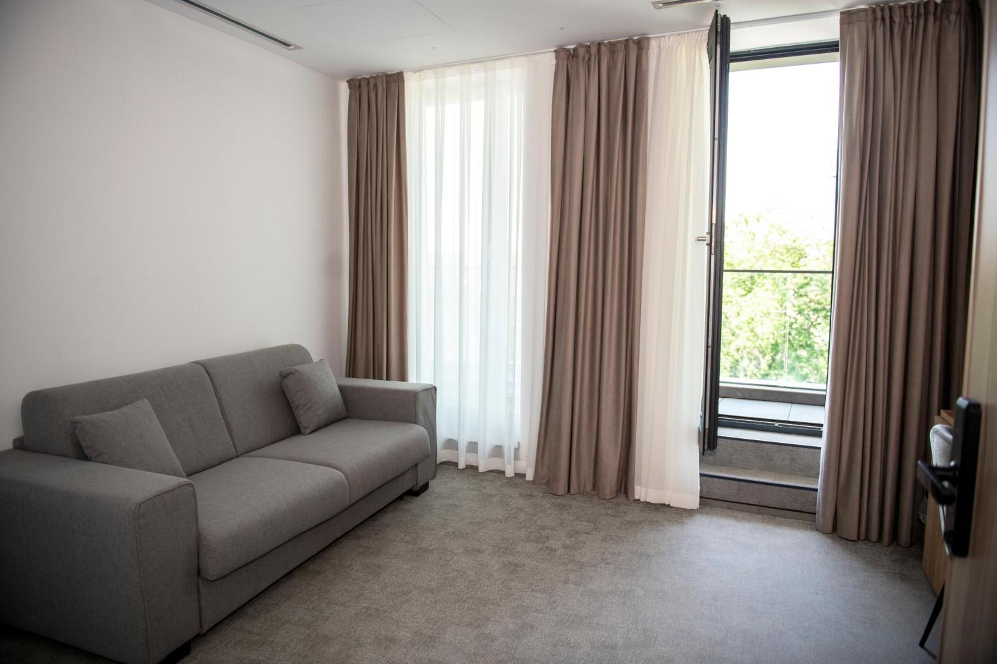 Cm111Apparthotel Bucharest Exterior photo